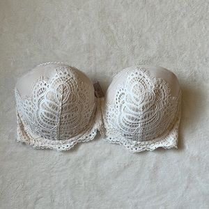 Victoria’s Secret Strapless Lace Bra